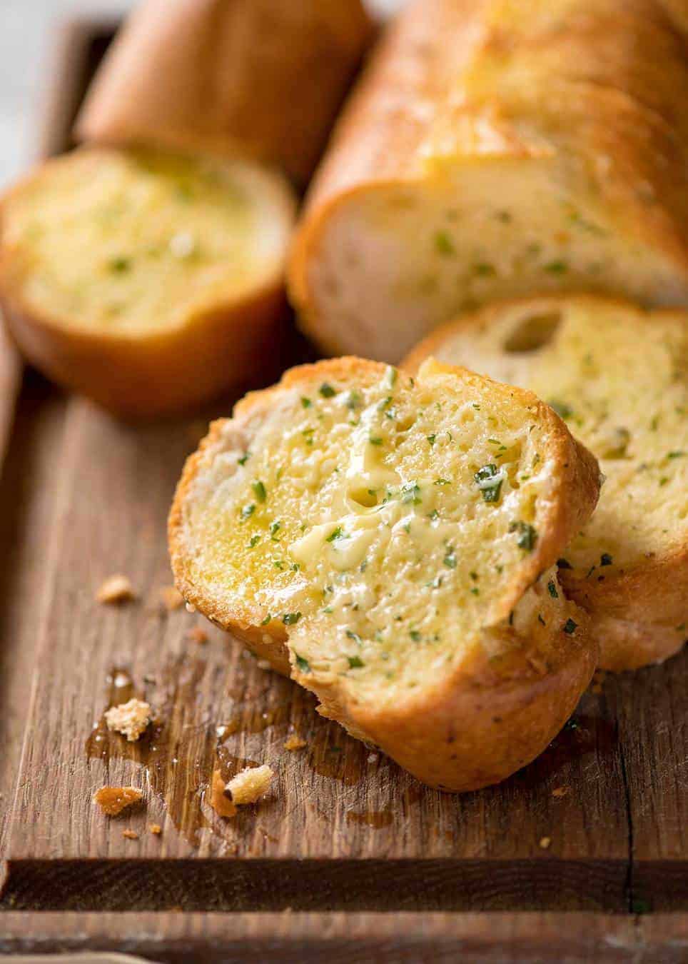 Better-Than-Dominos Garlic Bread from https://www.recipetineats.com/