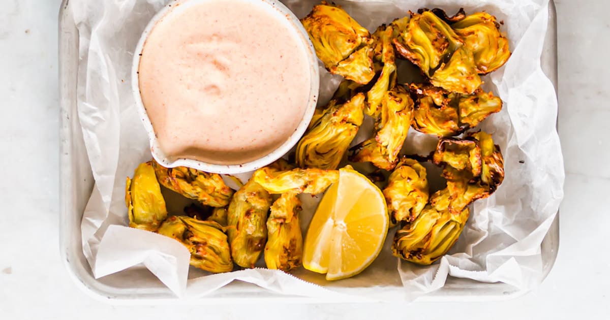 Air Fryer Artichoke Hearts with Garlic Aioli (Keto and Low Carb) from https://lenaskitchenblog.com/