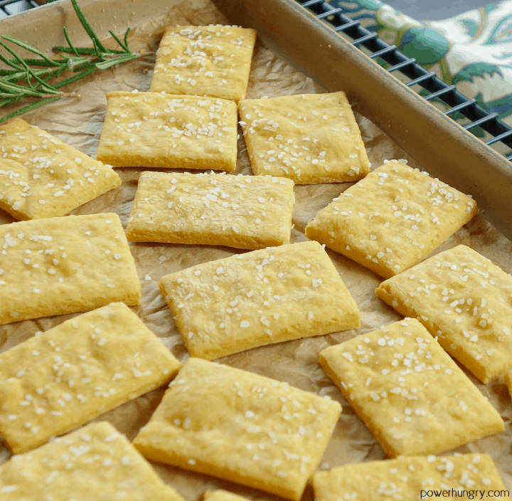 Cheese-y Chickpea Flour Crackers {grainfree, vegan, high-protein} from https://www.powerhungry.com/