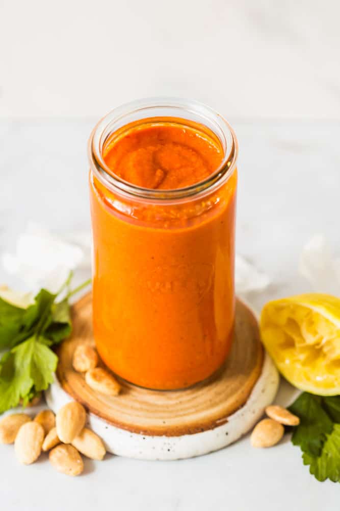 Easy Romesco Sauce Recipe from https://lenaskitchenblog.com/