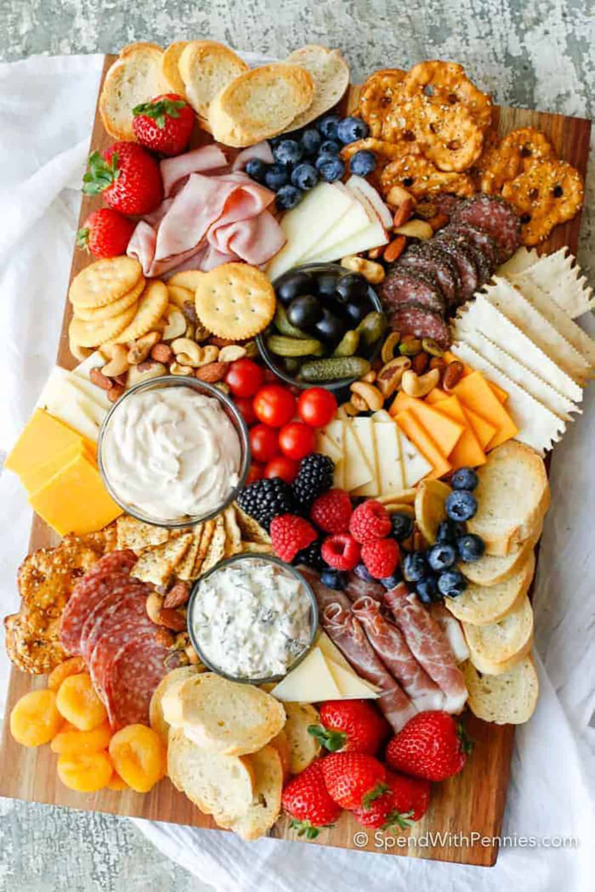 How to Make a Charcuterie Board from https://www.spendwithpennies.com/