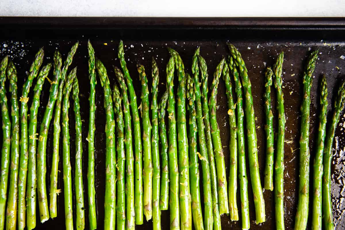 How to Roast Asparagus from https://healthynibblesandbits.com/