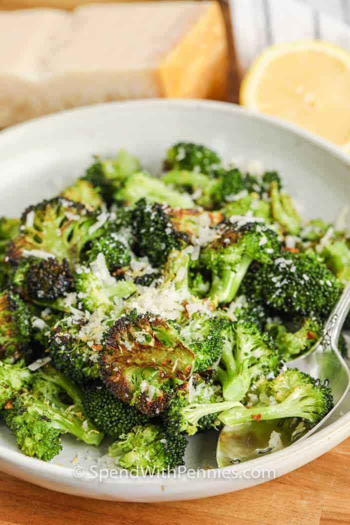 Parmesan Roasted Broccoli from https://www.spendwithpennies.com/